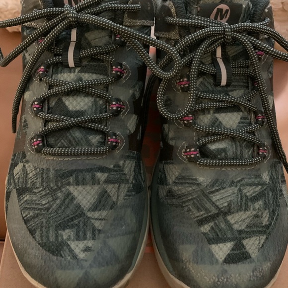 Merrell Antora 2 Trail Runners 8.5 Tea Green - Picture 12 of 15